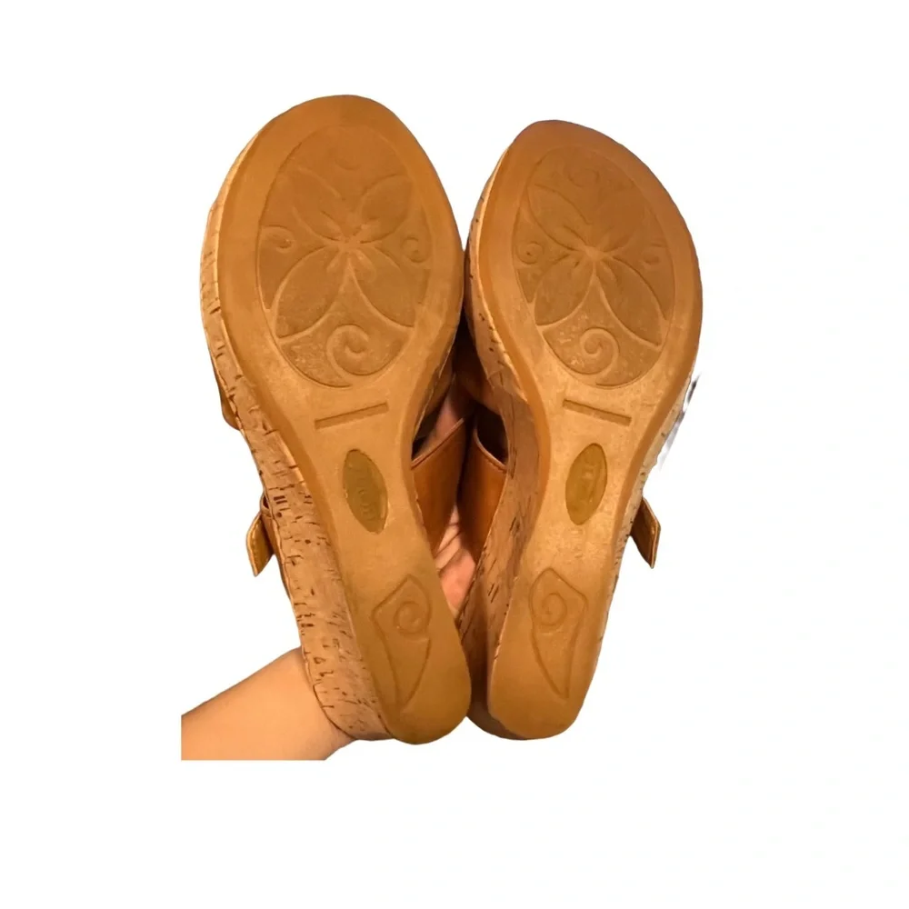 Born Cork High Wedge Sz 11 Tan Brown Leather Sandal Strap Slip On Buckle EUC